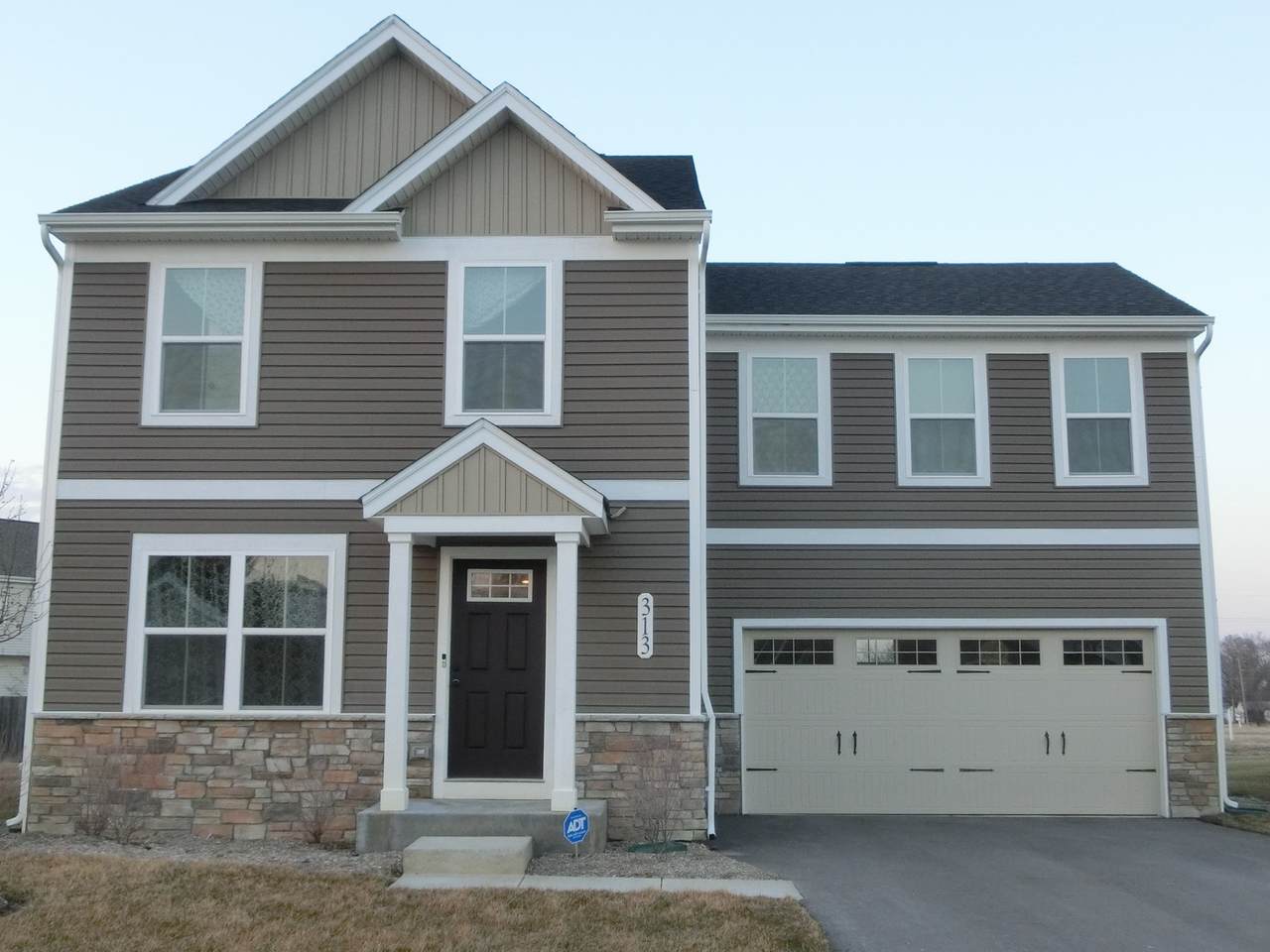 313 Pheasant Run Road - Photo 1