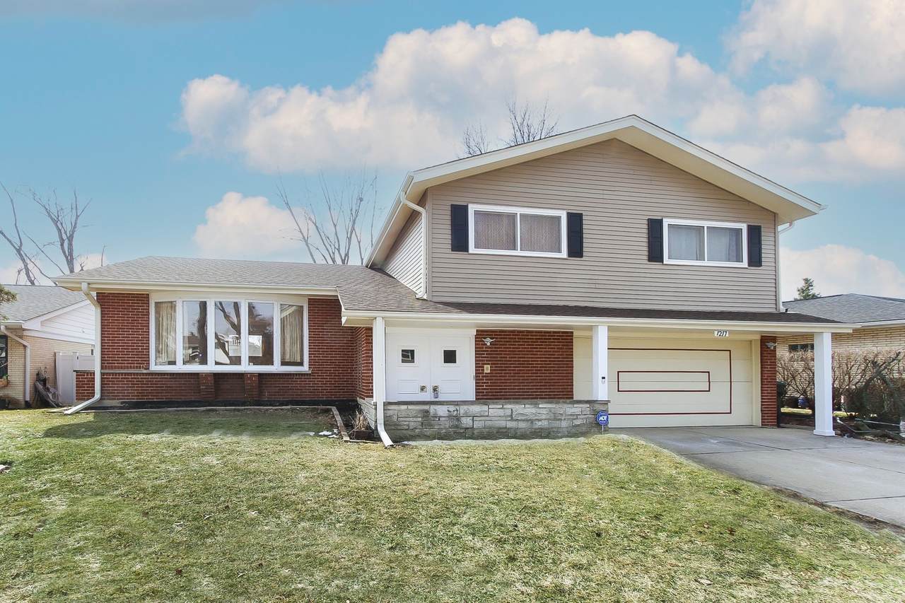 1217 Green Acres Lane - Photo 1