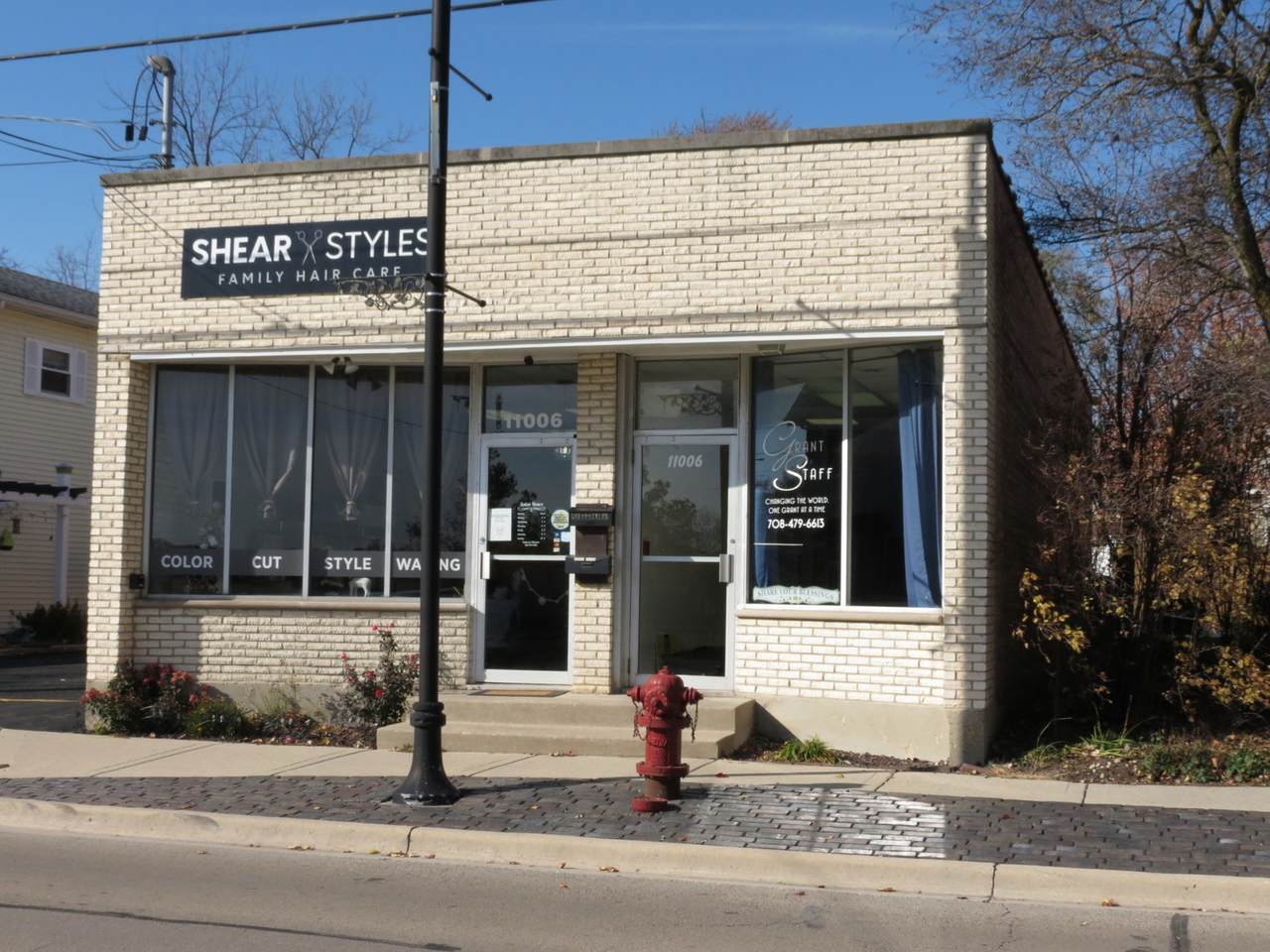 11006 Front Street - Photo 1