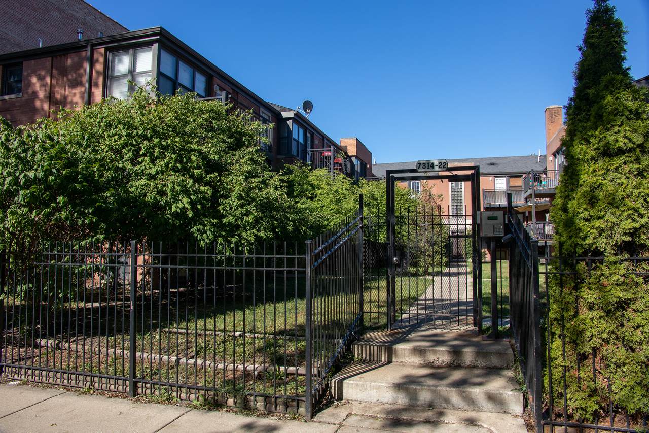 7318 Winchester Avenue - Photo 1