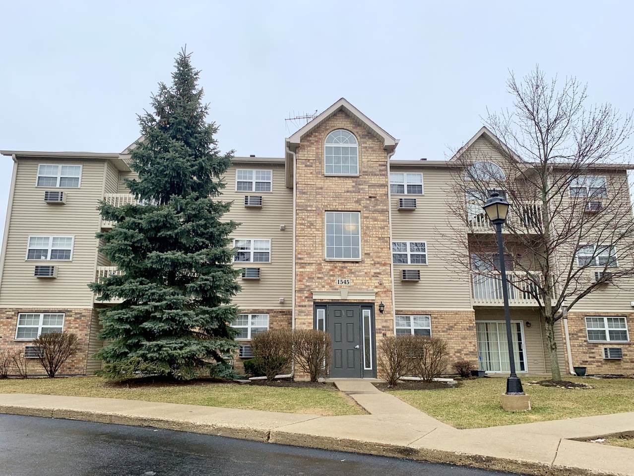 1545 Crystal Rock Court - Photo 1