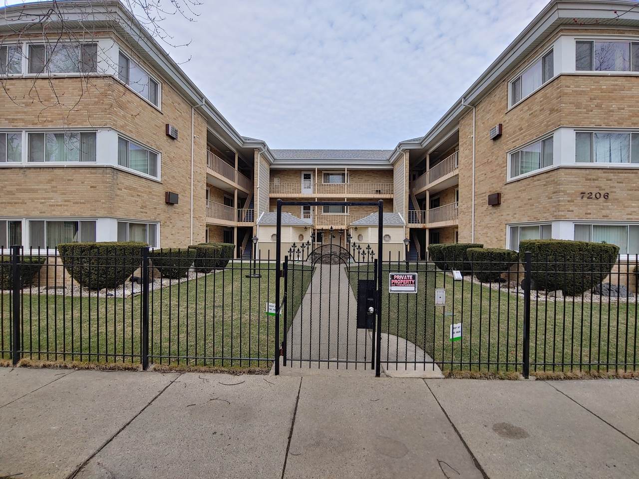 7206 Wellington Avenue - Photo 1