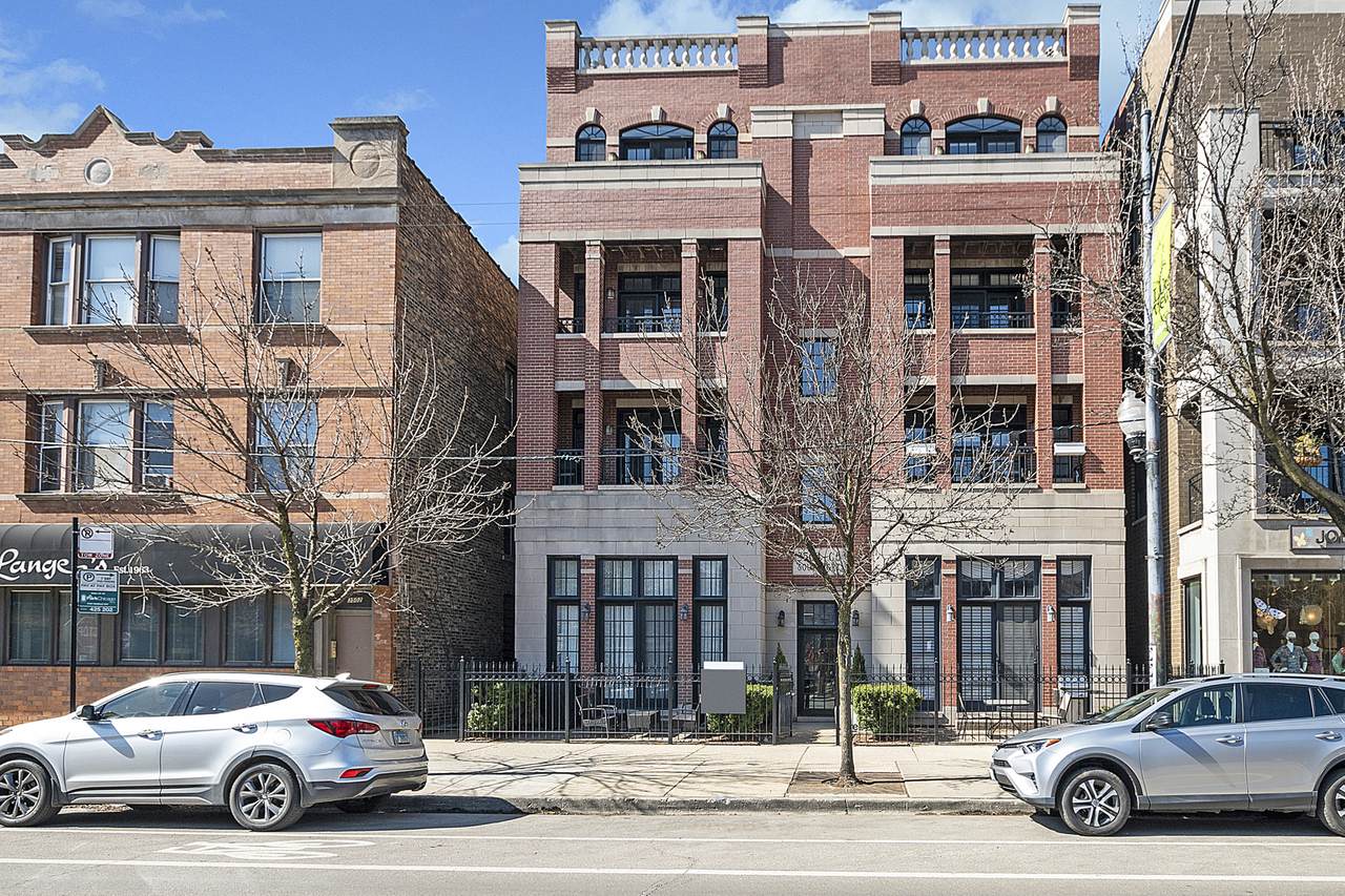 3504 Southport Avenue - Photo 1