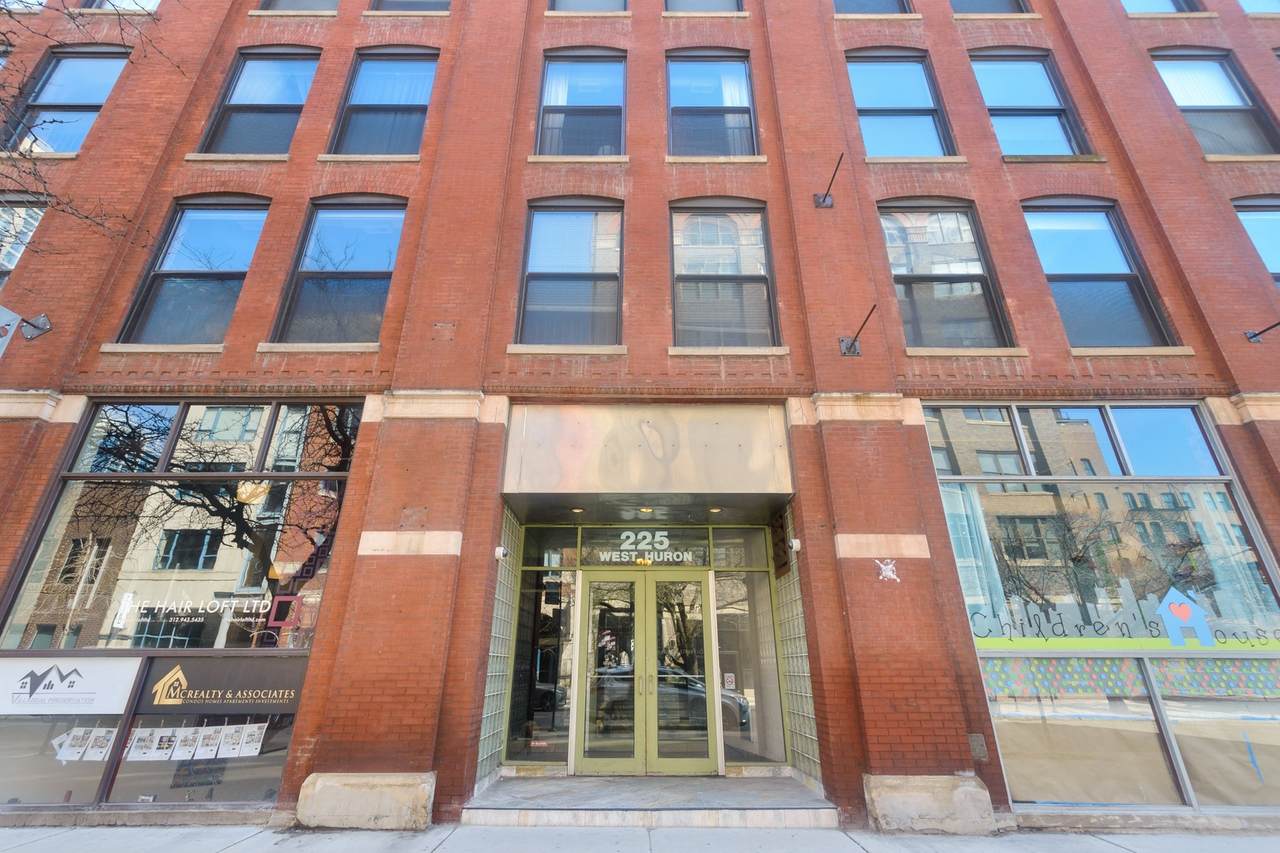 225 Huron Street - Photo 1