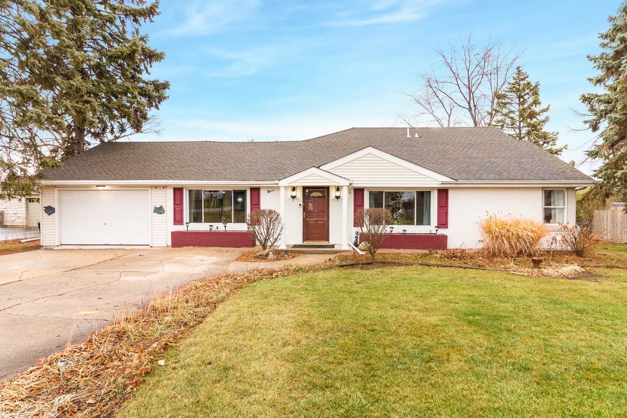 6N411 Lloyd Avenue - Photo 1