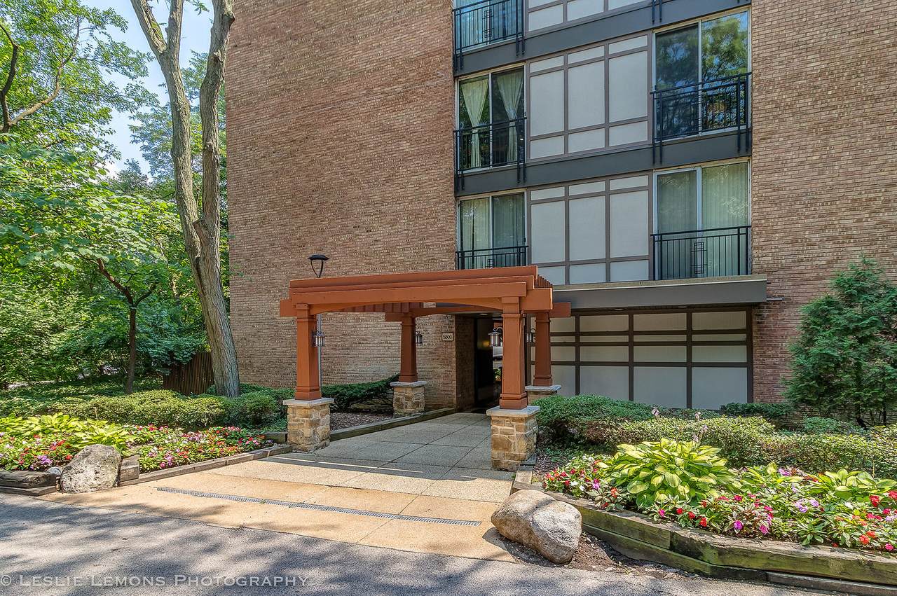 5800 Oakwood Drive - Photo 1