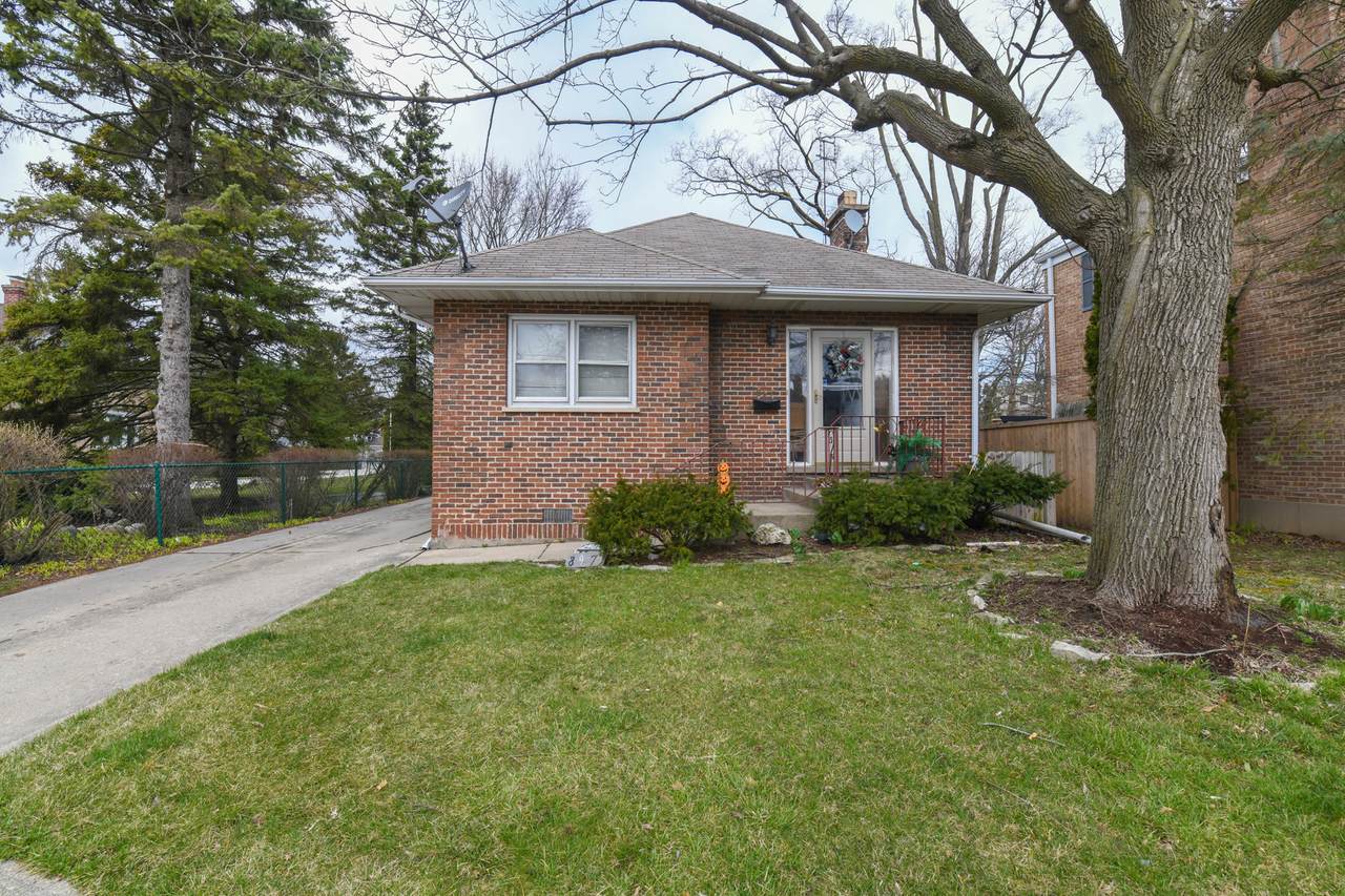 897 Deerfield Road - Photo 1