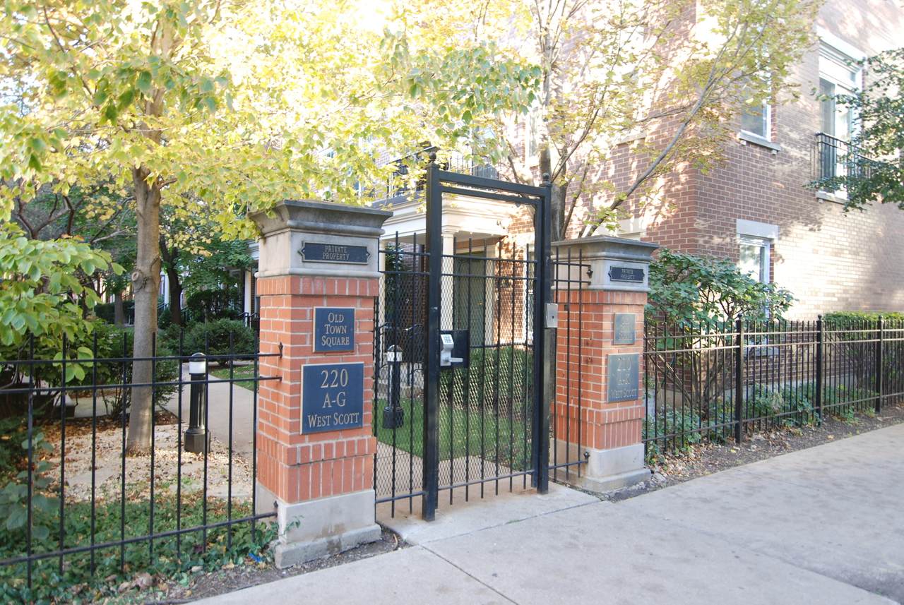 220 Scott Street - Photo 1
