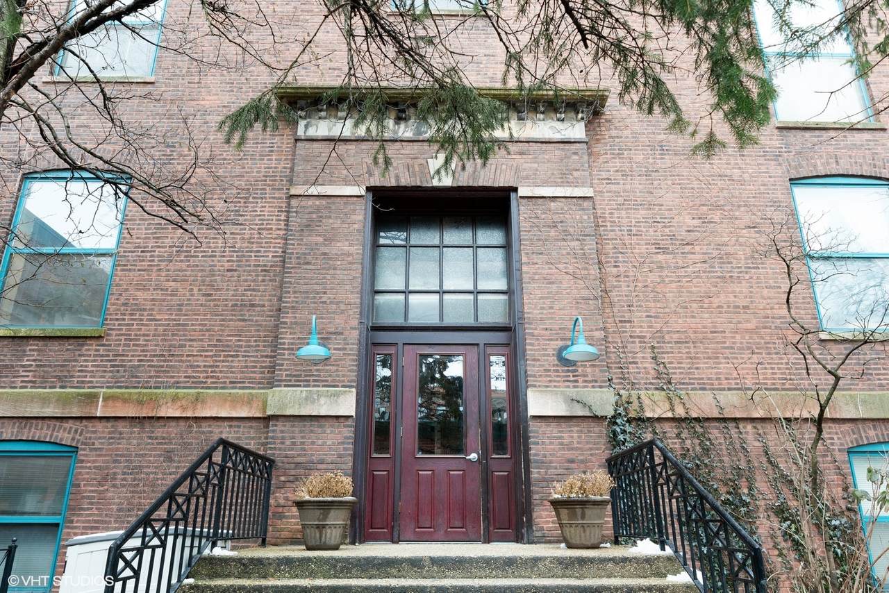 4745 Ravenswood Avenue - Photo 1