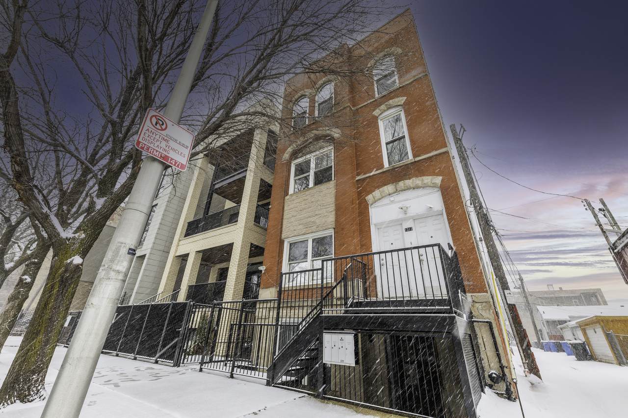 1212 Hubbard Street - Photo 1