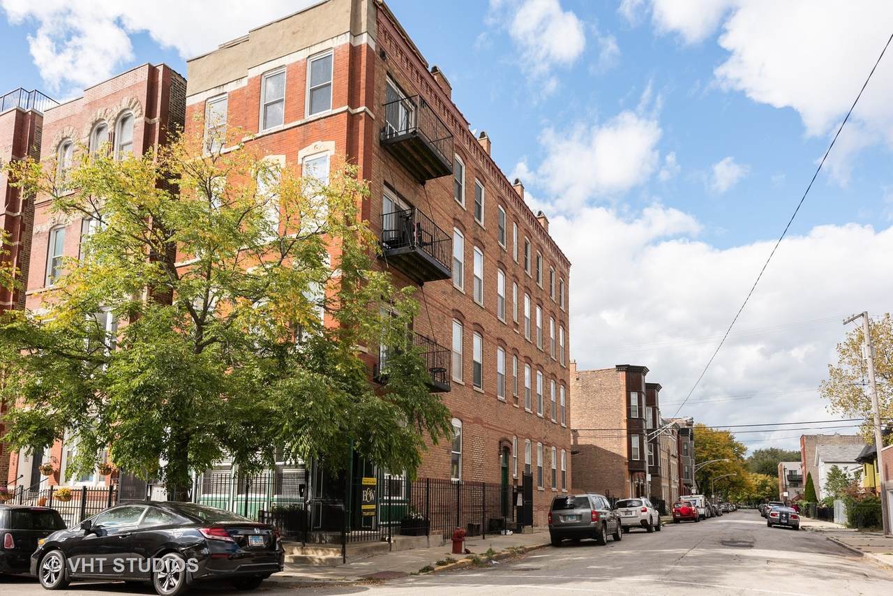 1322 Huron Street - Photo 1