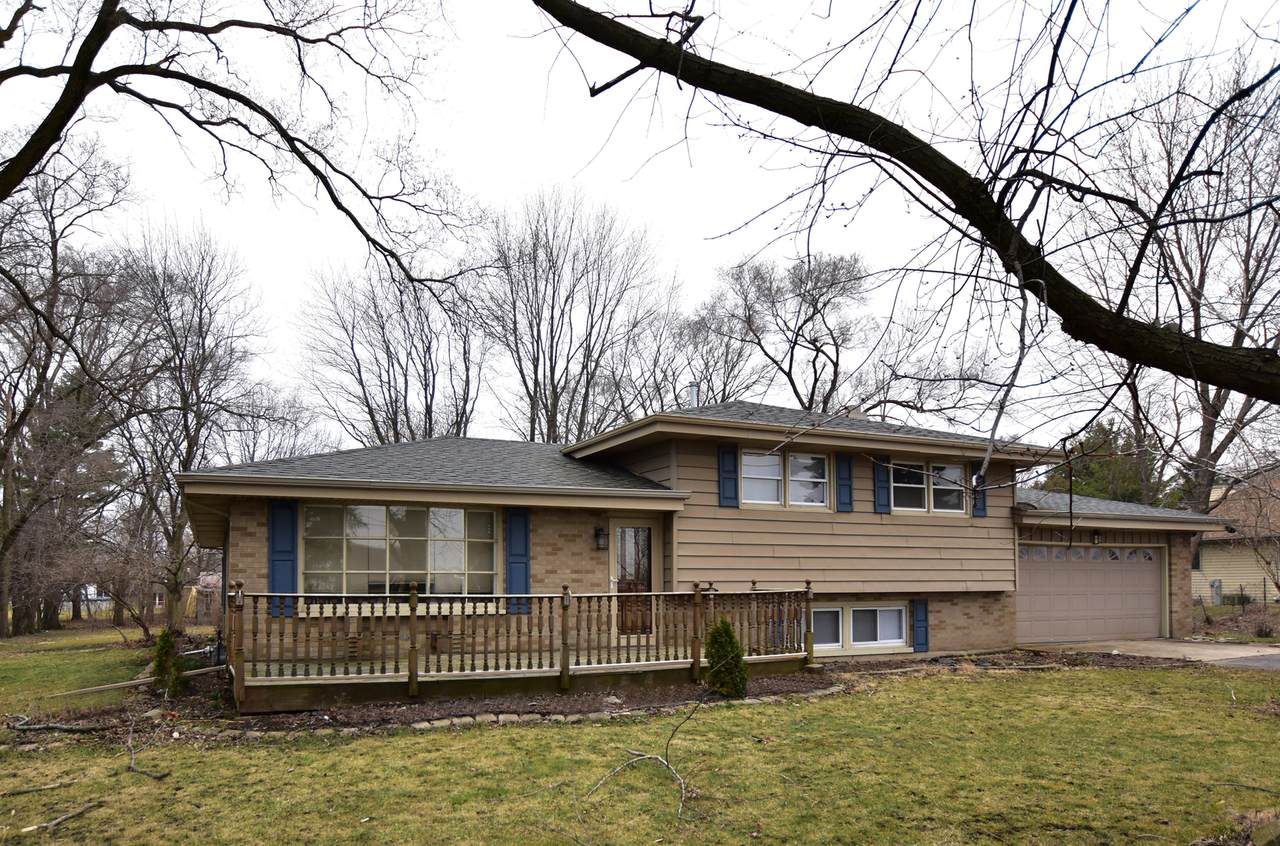 16020 Weber Road - Photo 1