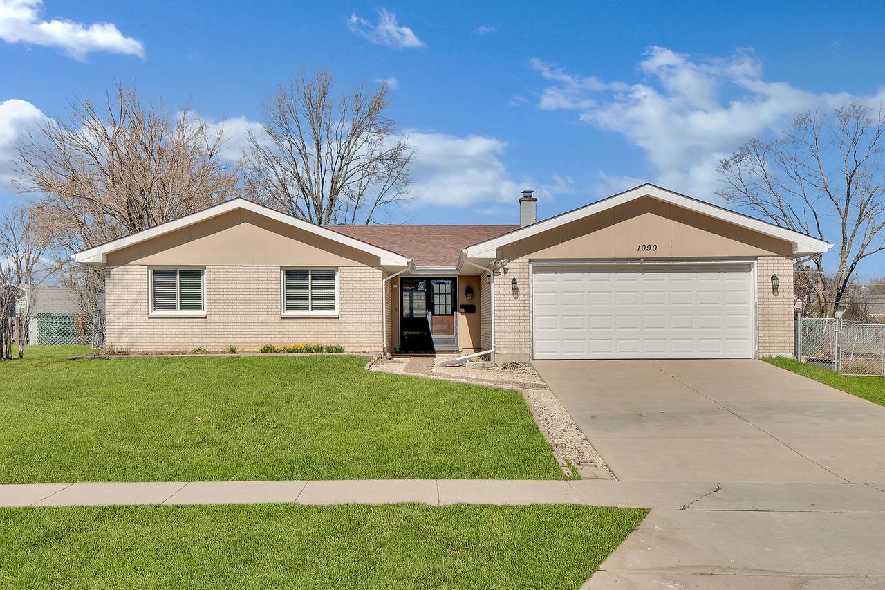 1090 Hillcrest Boulevard - Photo 1