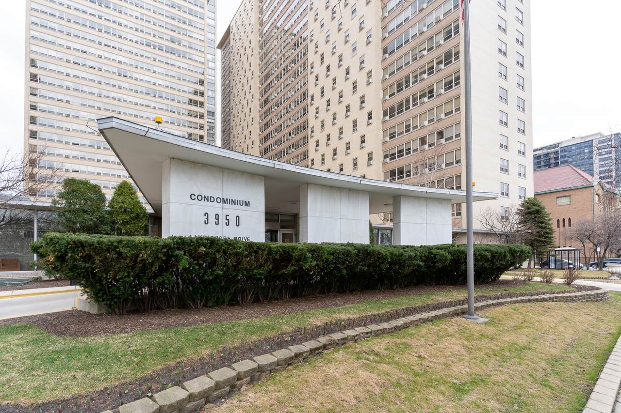 3950 Lake Shore Drive - Photo 1