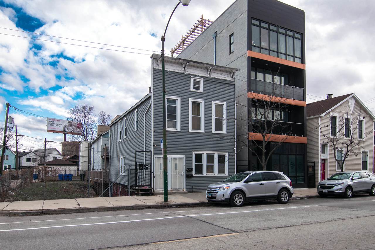 615 18th Street - Photo 1