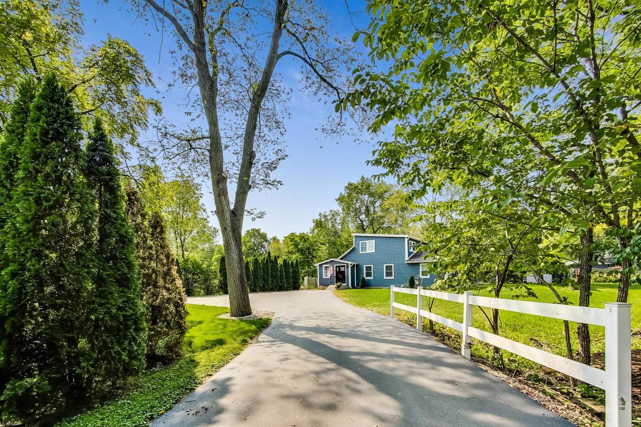 5720 Lomond Avenue - Photo 1