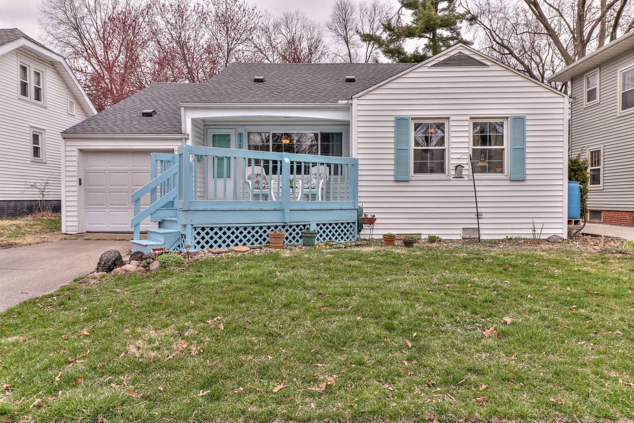 712 Washington Street - Photo 1