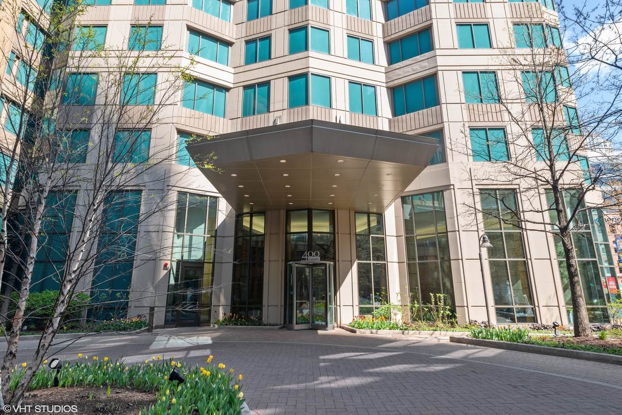 400 La Salle Drive - Photo 1