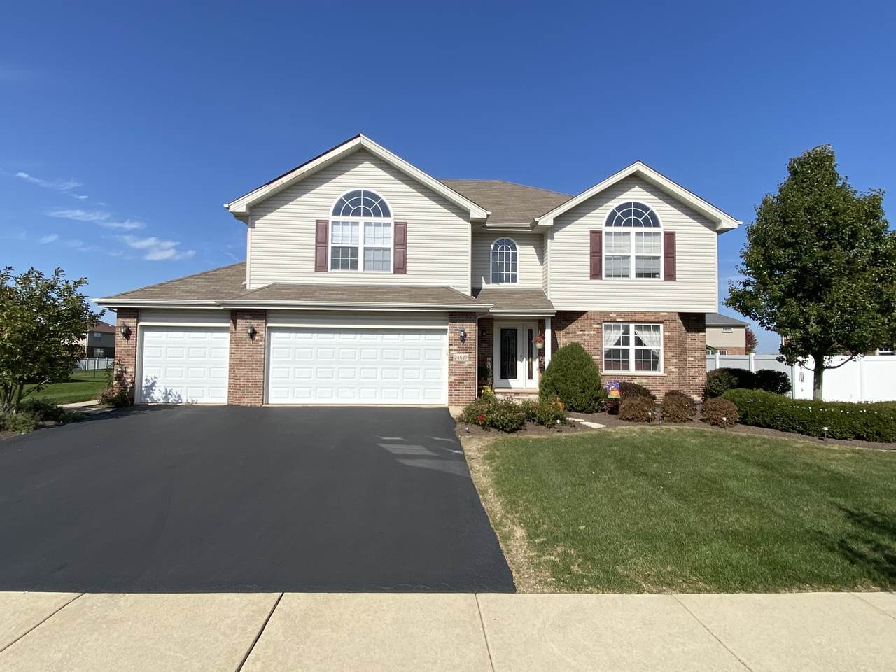24527 Shawnee Lane - Photo 1