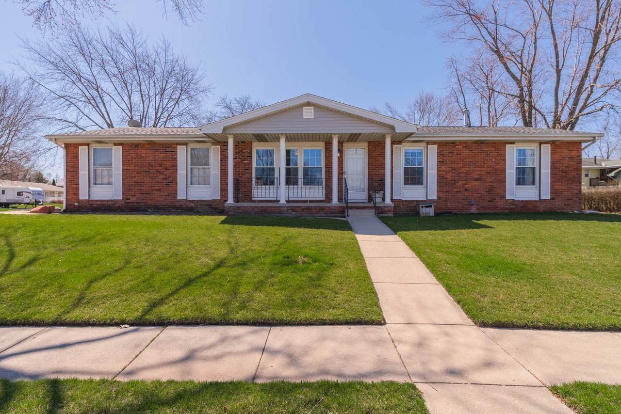 2703 Washington Street - Photo 1