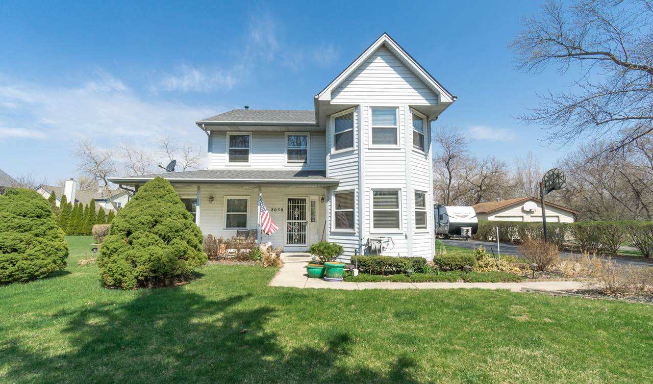 2050 Cherry Avenue - Photo 1