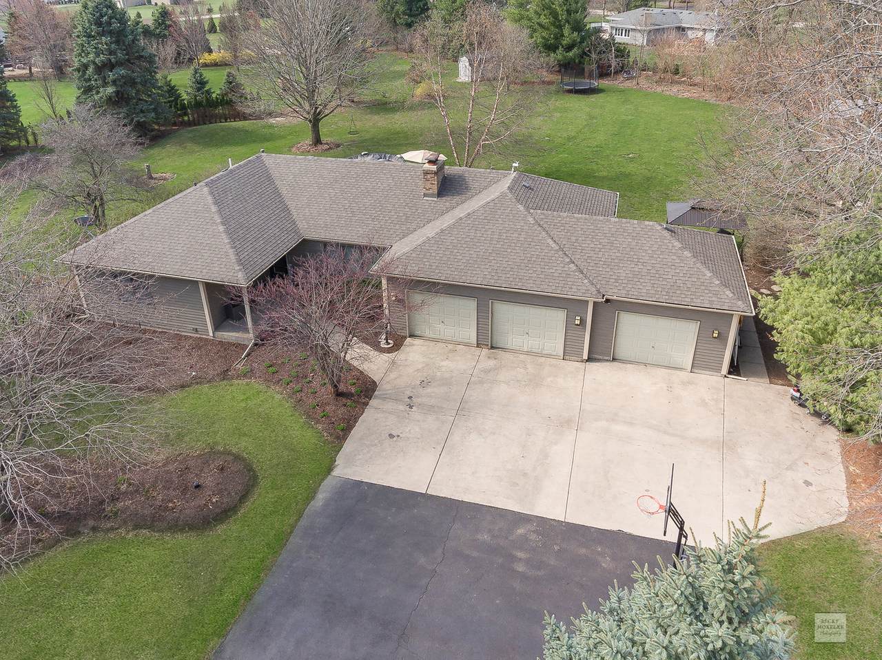 44W751 Concord Court - Photo 1