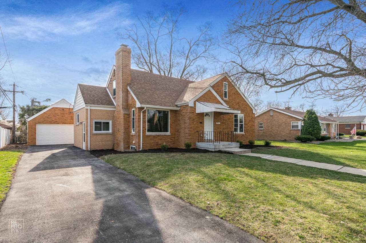 853 Memorial Drive - Photo 1