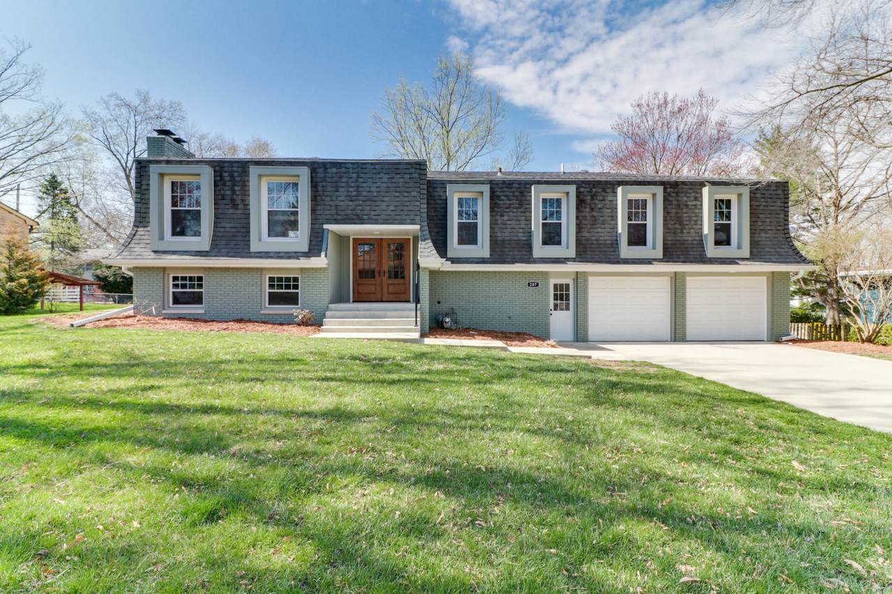 207 Mays Drive - Photo 1