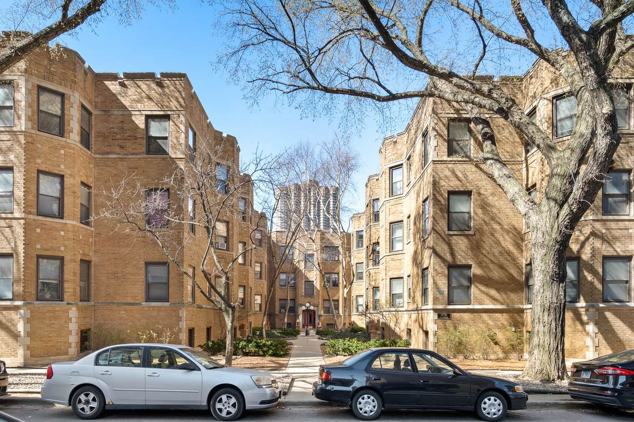 536 1/2 Cornelia Avenue - Photo 1