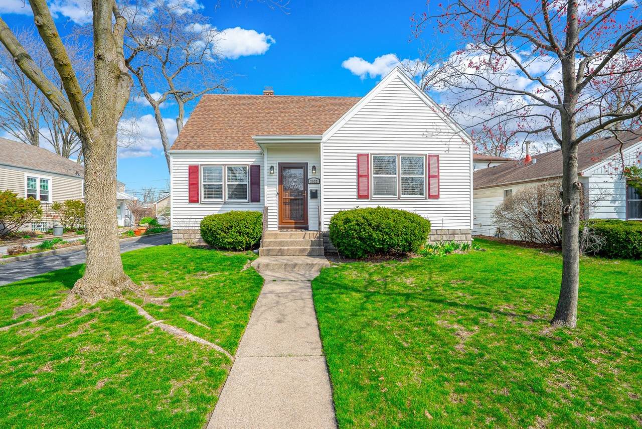2522 Indiana Avenue - Photo 1