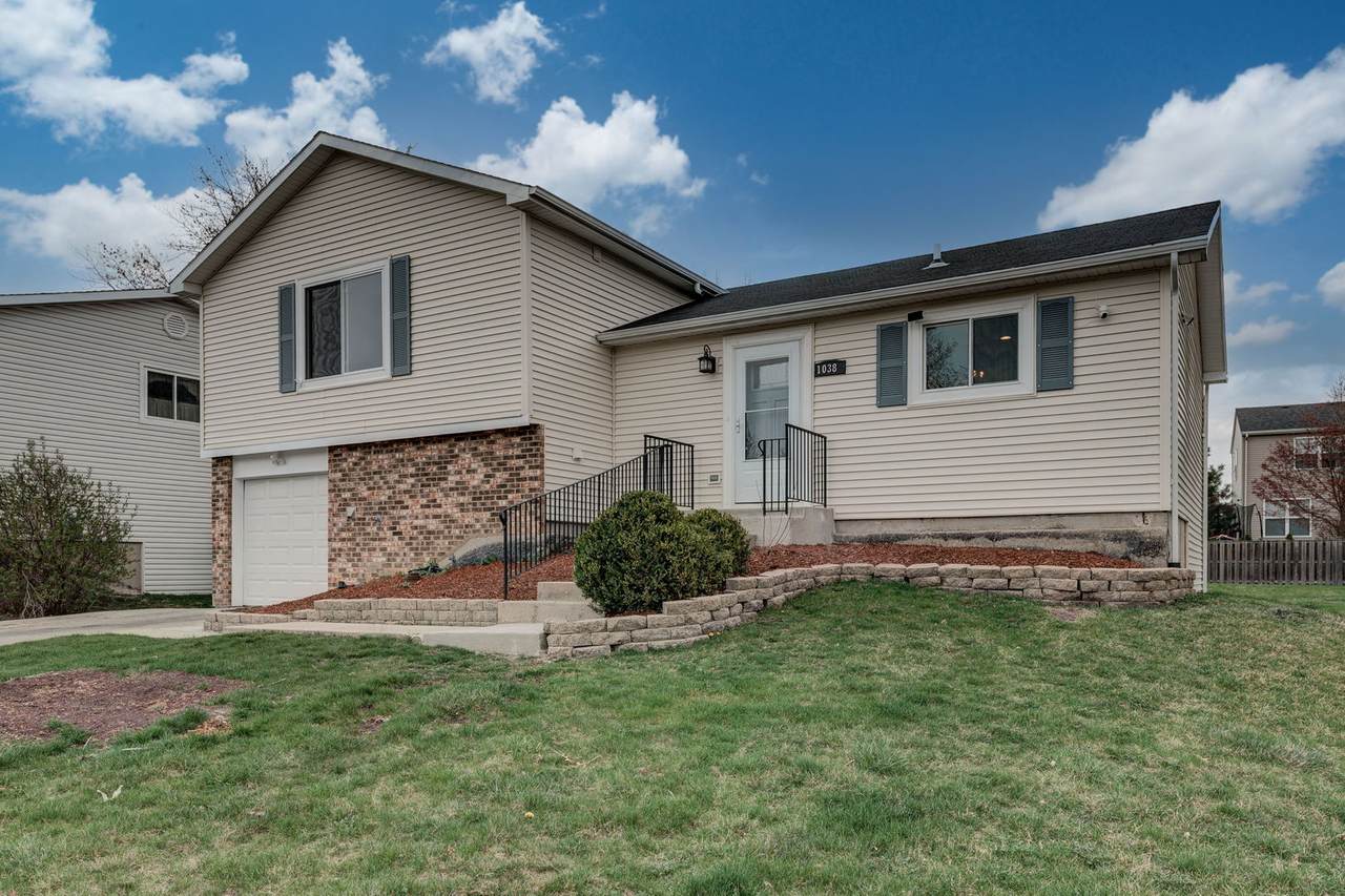 1038 Ridgewood Drive - Photo 1