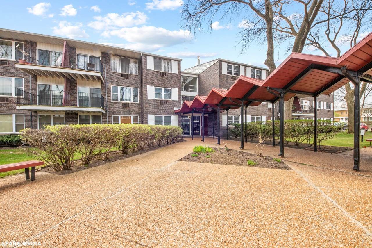8710 Skokie Boulevard - Photo 1