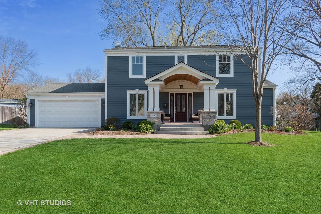329 Cottonwood Lane - Photo 1
