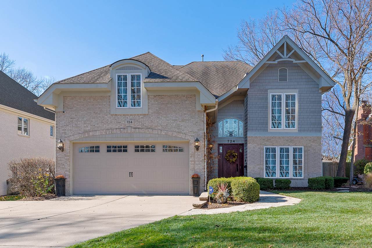 724 Oak Street - Photo 1