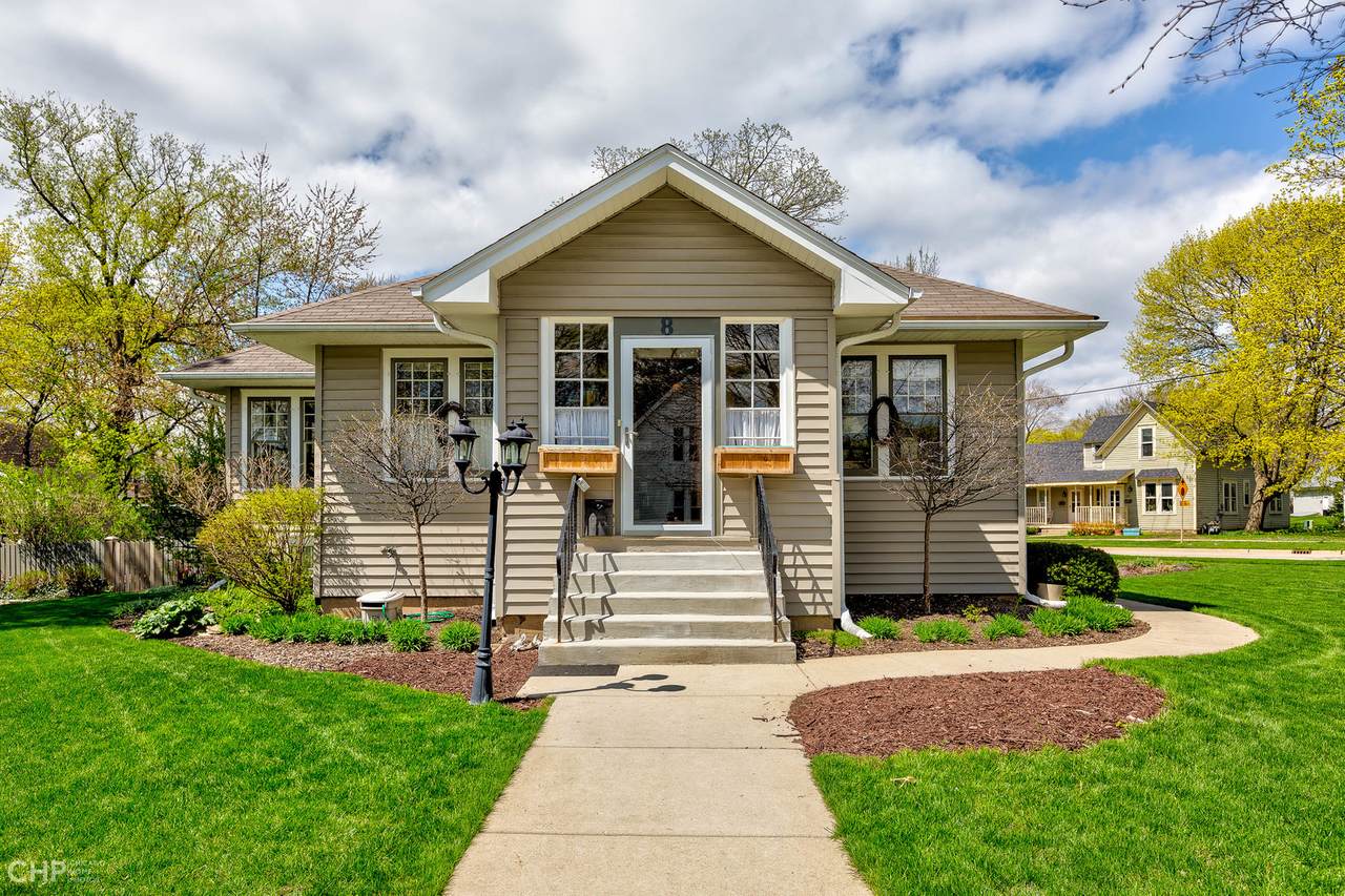 8 Pomeroy Avenue - Photo 1
