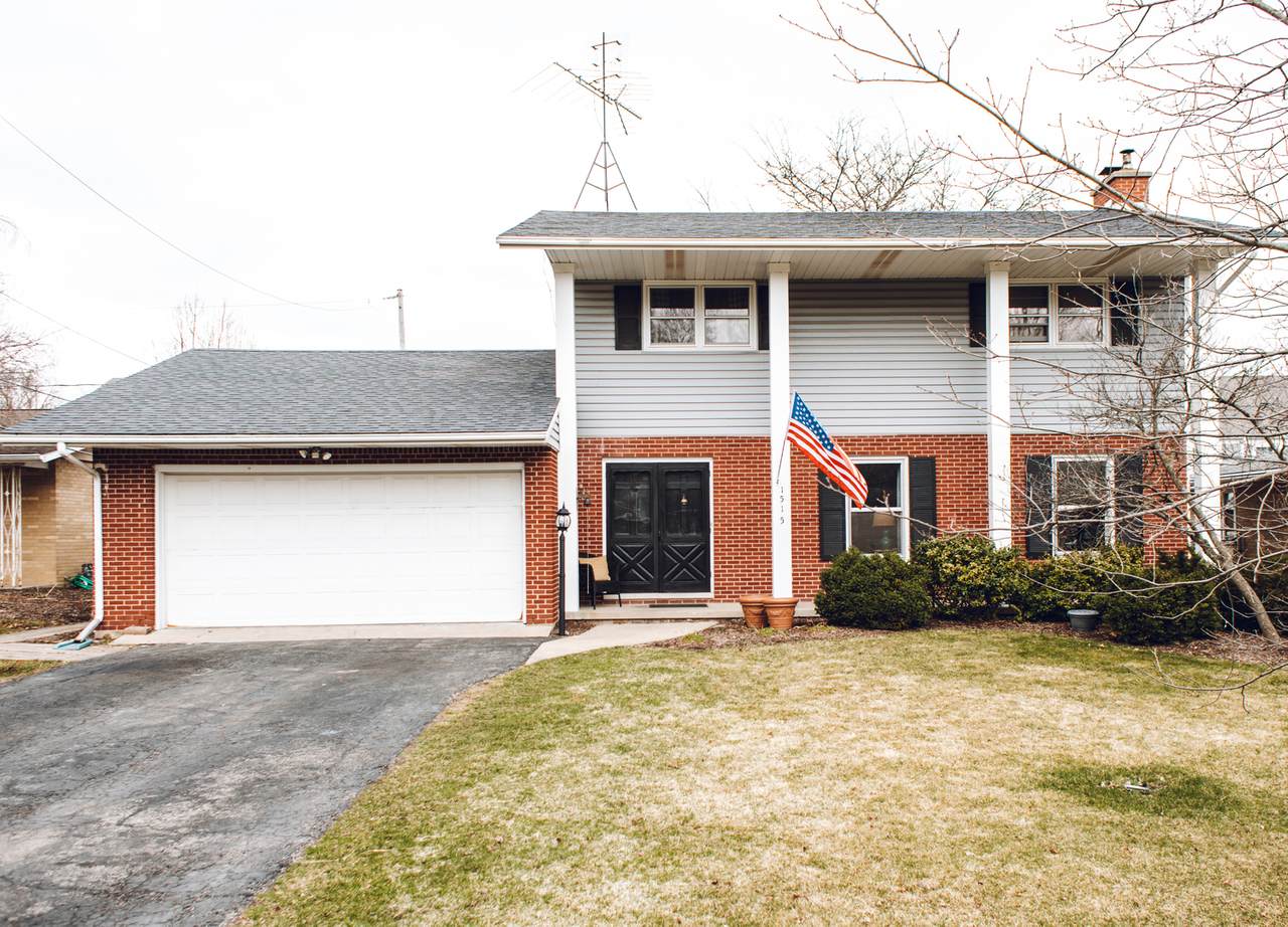 1515 Meadows Road - Photo 1