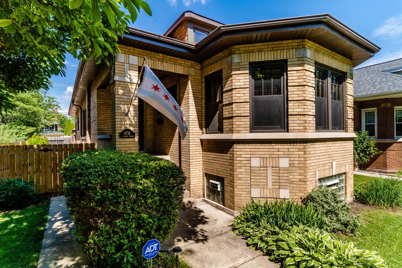 9738 Damen Avenue - Photo 1