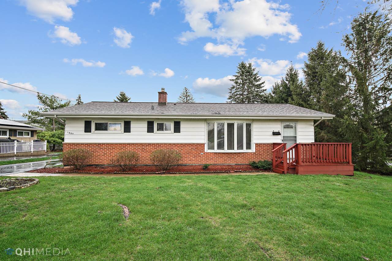 1009 1st Street - Photo 1