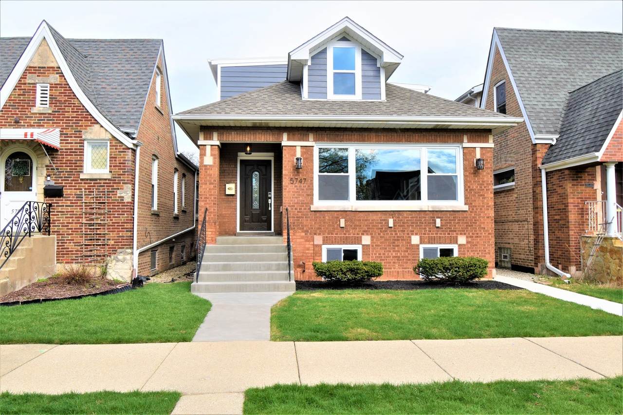 5747 Moody Avenue - Photo 1