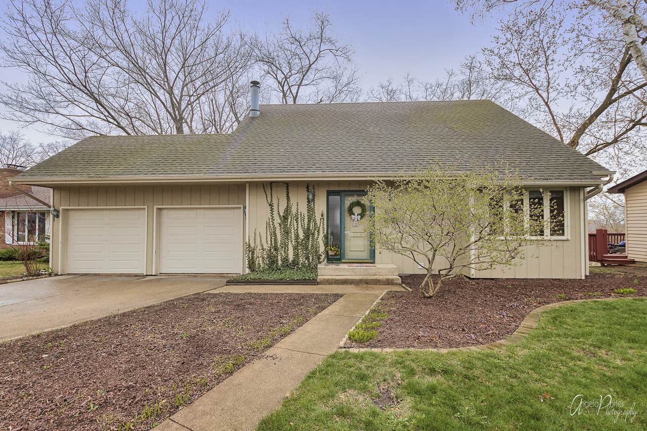 2041 Alta Vista Drive - Photo 1