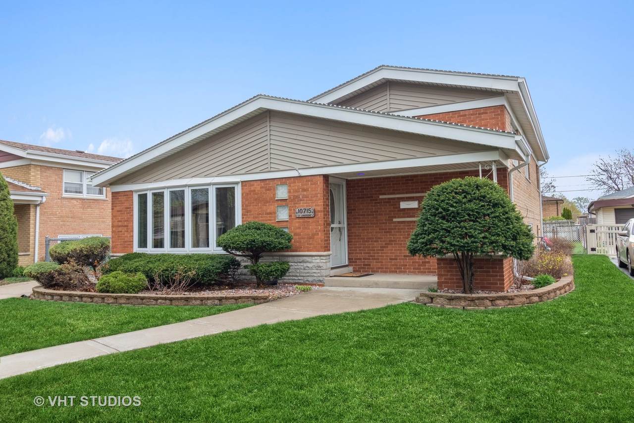 10715 Lavergne Avenue - Photo 1