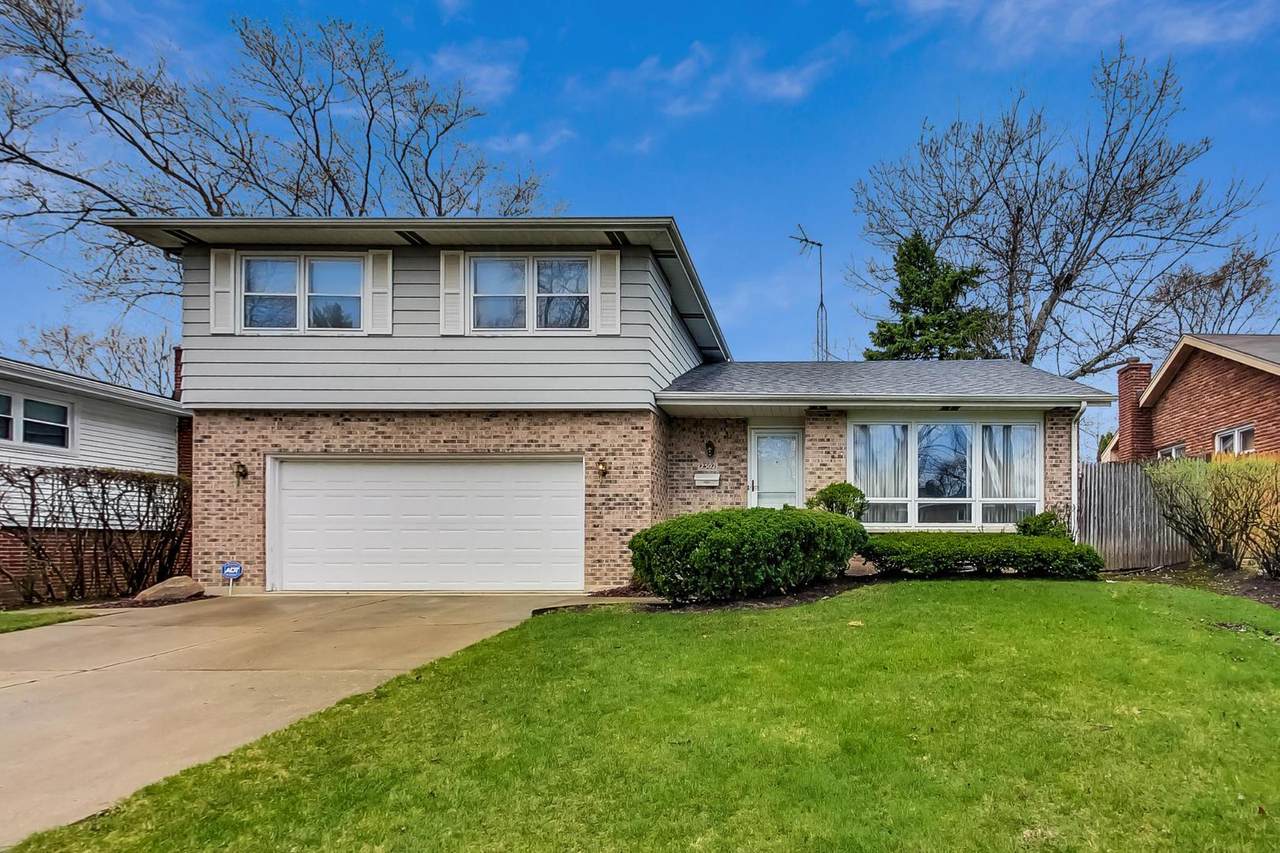 2502 Chestnut Street - Photo 1