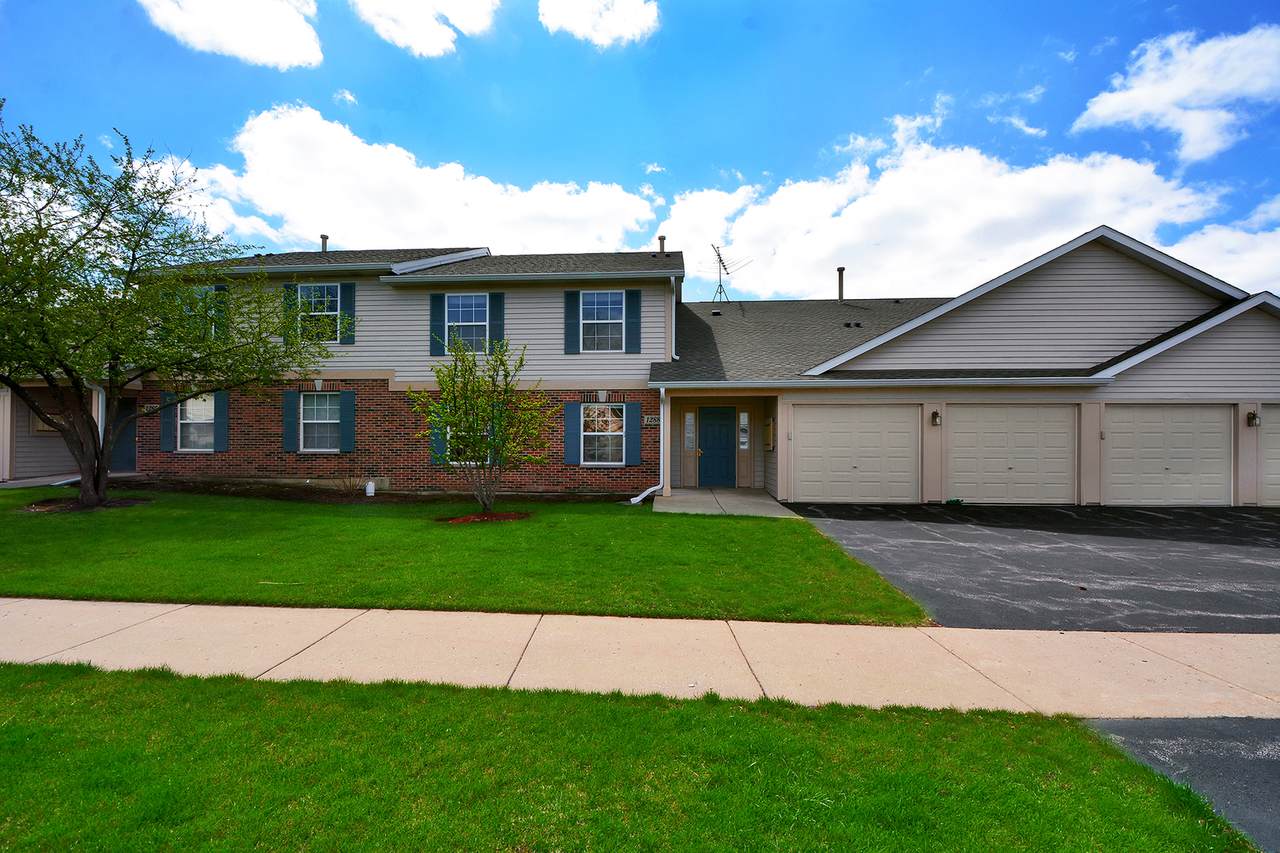 1288 Red Oak Circle - Photo 1