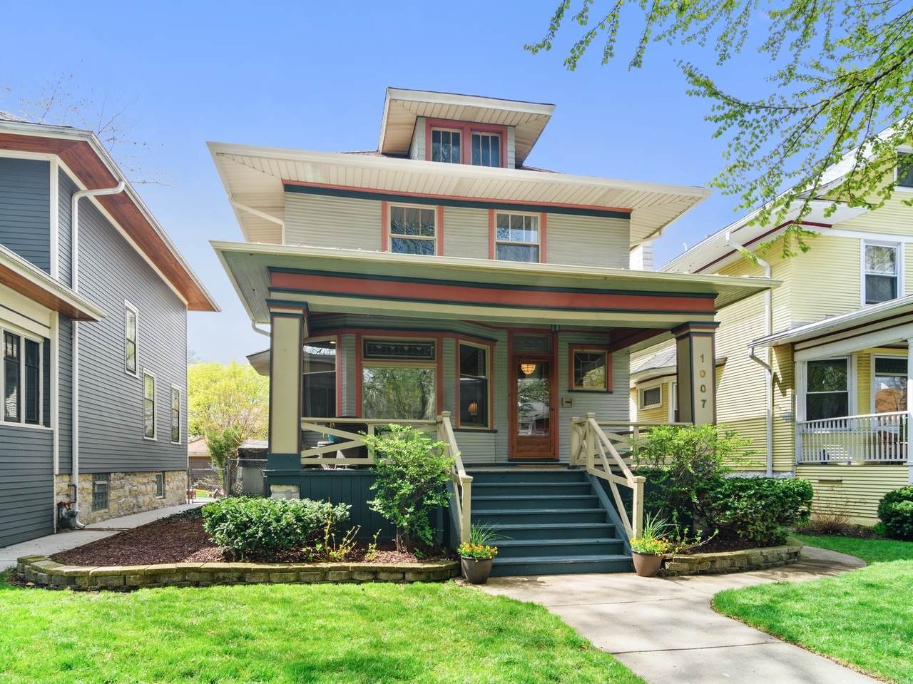 1007 Home Avenue - Photo 1