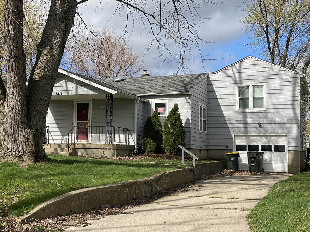 1215 Cherry Street - Photo 1