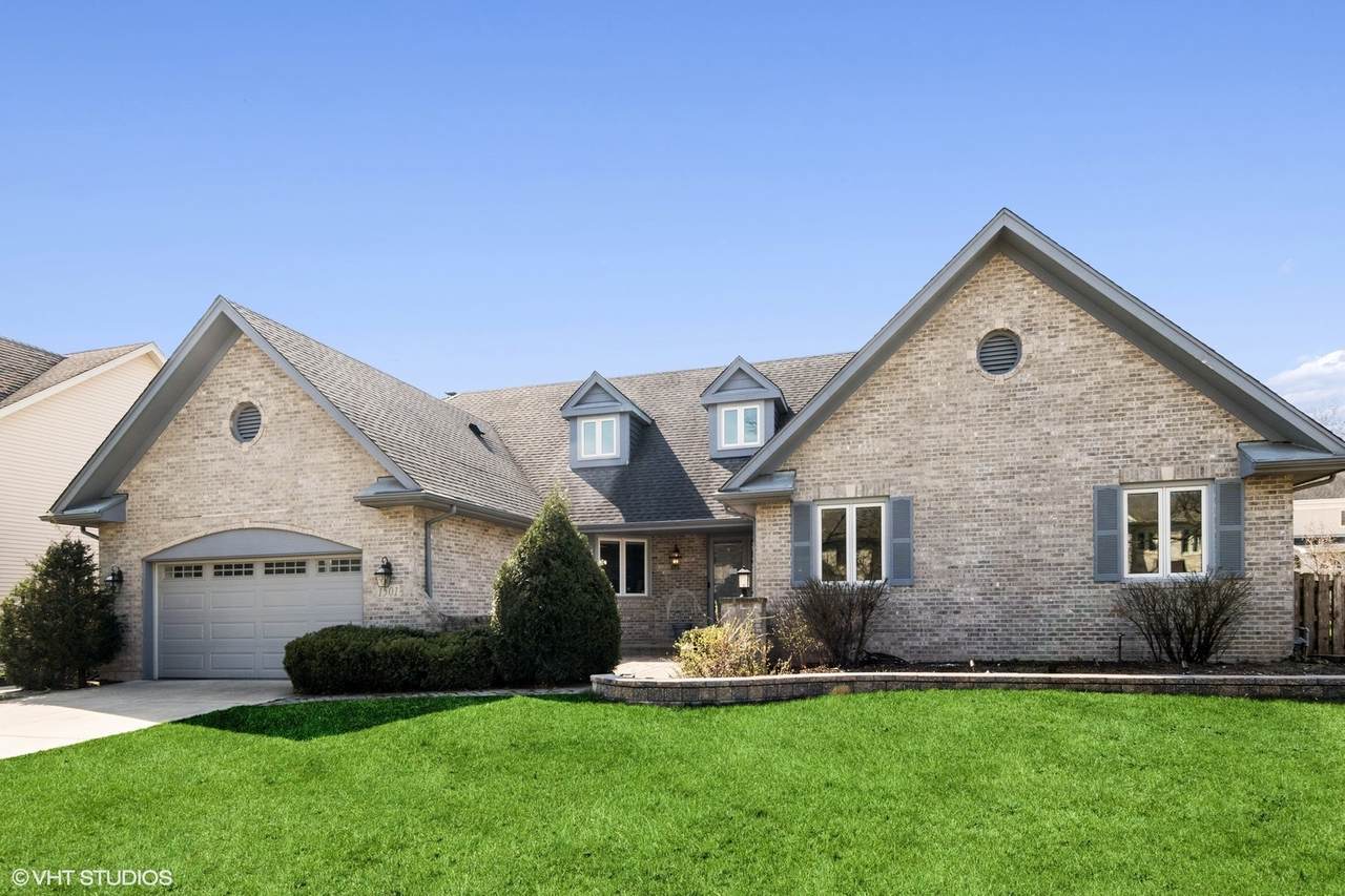 1501 Sandburg Drive - Photo 1
