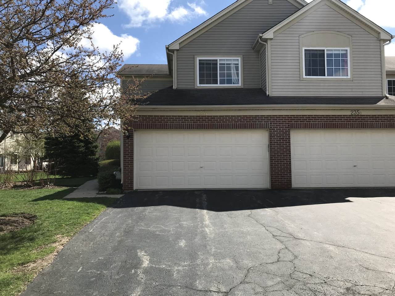 235 Courtland Drive - Photo 1
