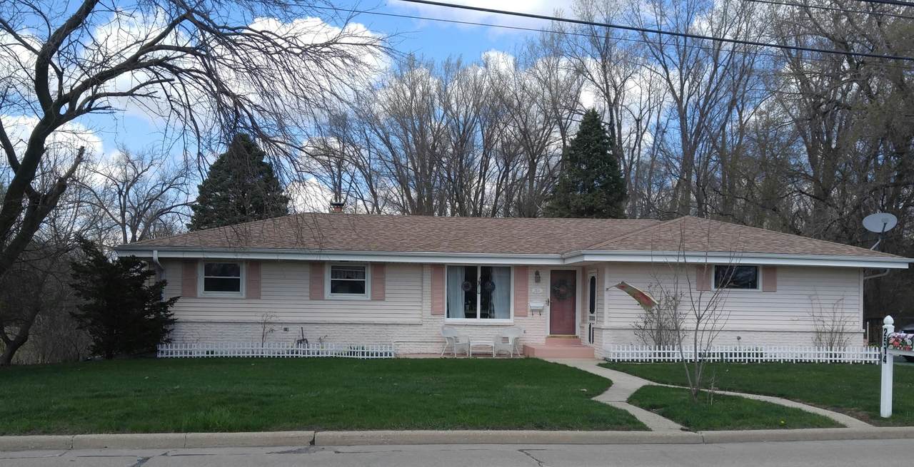 2514 Spring Street - Photo 1
