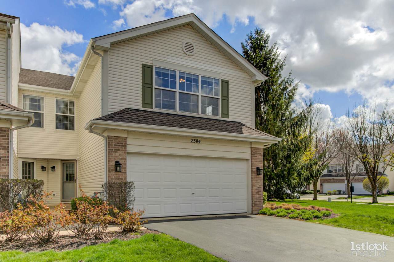 2384 Stoughton Circle - Photo 1