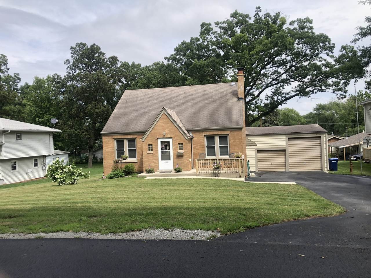 11201 Worth Avenue - Photo 1